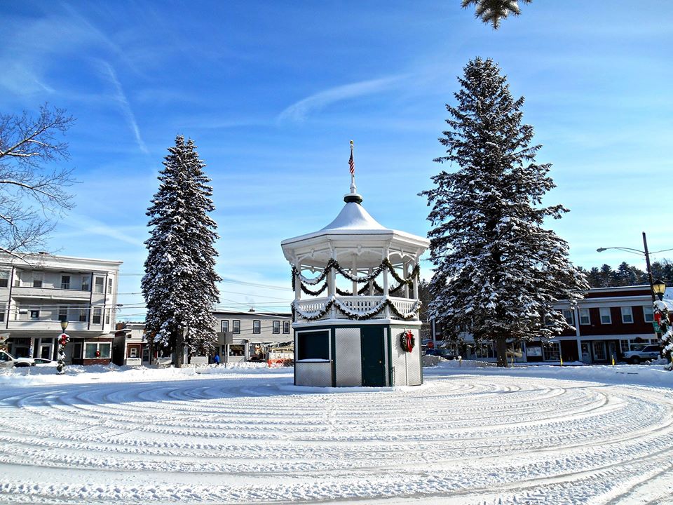 Whitefield, Lancaster, Jefferson-bandstand